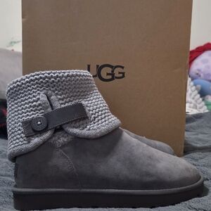 UGG Gray Knit Cuff Boots